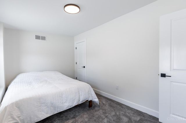 918 York Street, Cincinnati, OH 45214