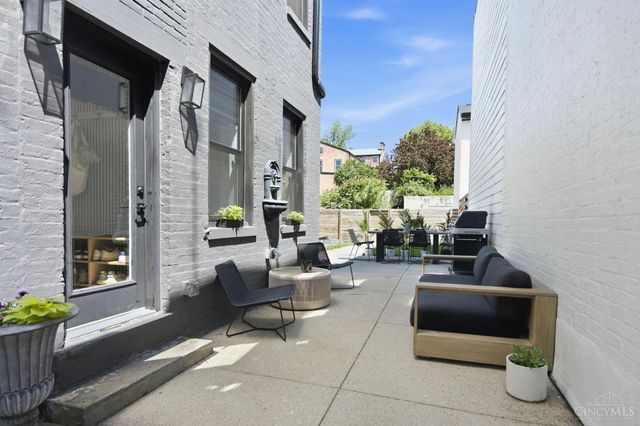 918 York Street, Cincinnati, OH 45214