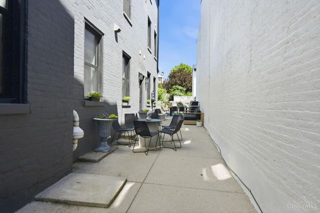 918 York Street, Cincinnati, OH 45214