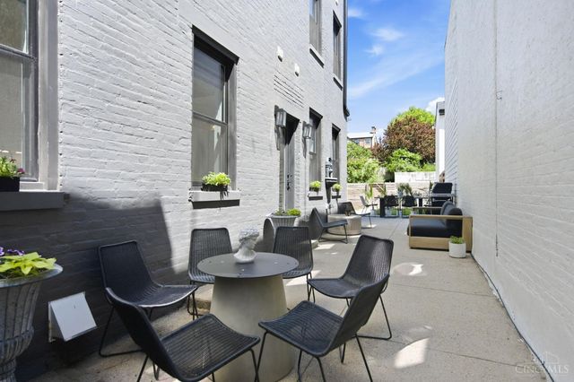 918 York Street, Cincinnati, OH 45214