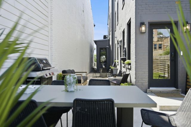 918 York Street, Cincinnati, OH 45214