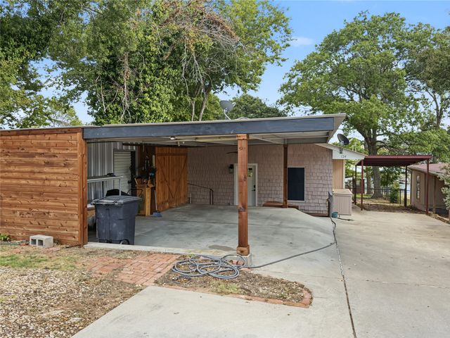 124 Marina View Court, Weatherford, TX 76087