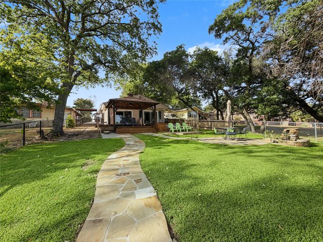 124 Marina View Court, Weatherford, TX 76087