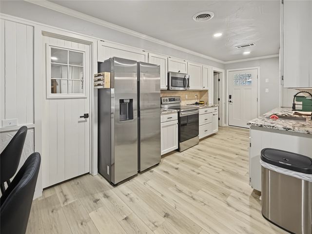 124 Marina View Court, Weatherford, TX 76087
