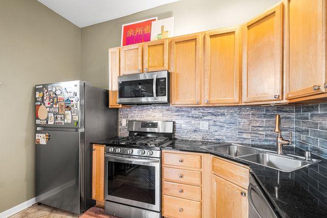 5030 N Kenmore Avenue 2S, Chicago, IL 60640