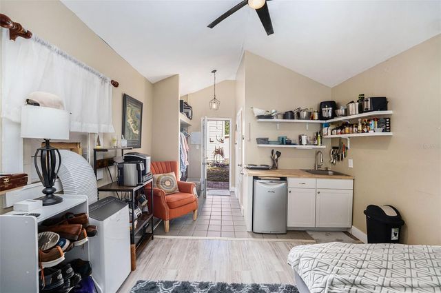 2024 OAKDALE WAY, Clearwater, FL 33755