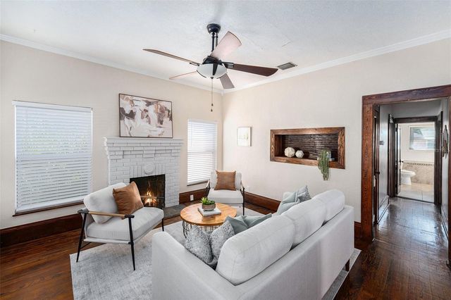 2024 OAKDALE WAY, Clearwater, FL 33755