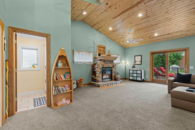456 Vadnais Road, Vadnais Heights, MN 55127