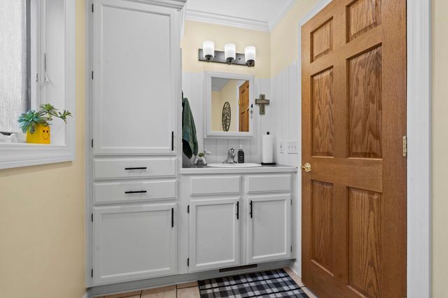 456 Vadnais Road, Vadnais Heights, MN 55127
