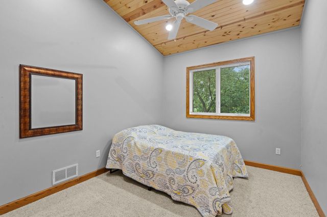 456 Vadnais Road, Vadnais Heights, MN 55127
