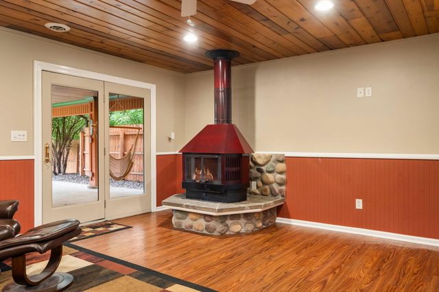 456 Vadnais Road, Vadnais Heights, MN 55127
