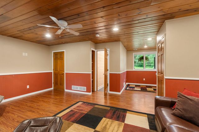 456 Vadnais Road, Vadnais Heights, MN 55127