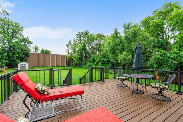 456 Vadnais Road, Vadnais Heights, MN 55127