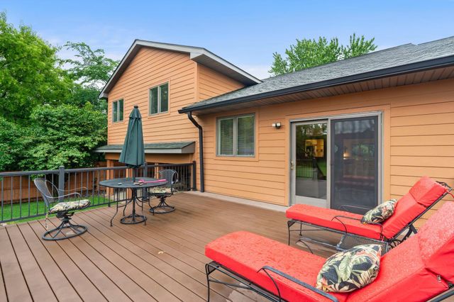456 Vadnais Road, Vadnais Heights, MN 55127