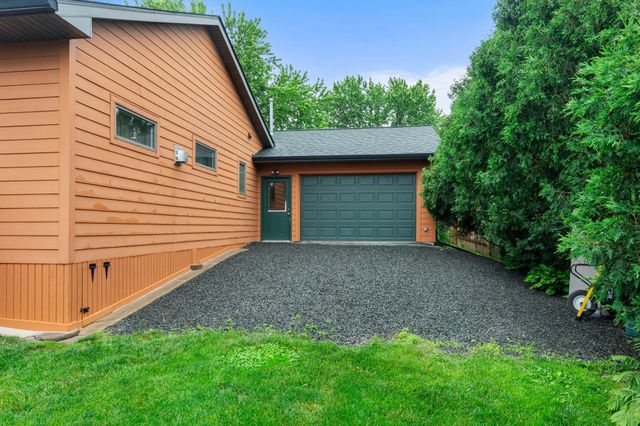 456 Vadnais Road, Vadnais Heights, MN 55127