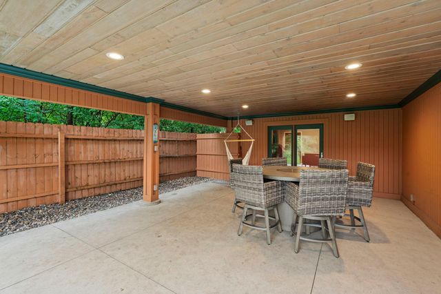 456 Vadnais Road, Vadnais Heights, MN 55127
