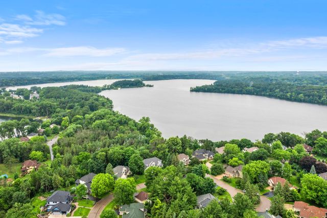 456 Vadnais Road, Vadnais Heights, MN 55127