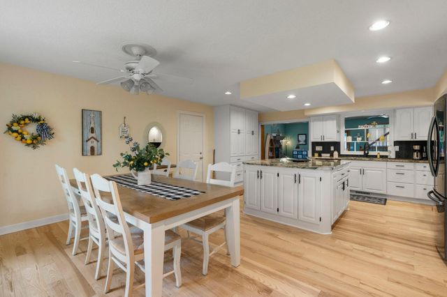 456 Vadnais Road, Vadnais Heights, MN 55127