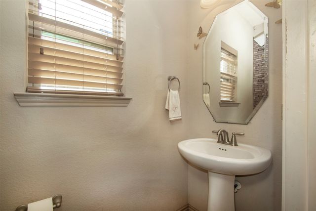 11713 Summer Springs Drive, Frisco, TX 75036