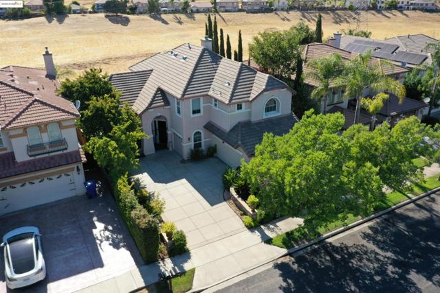 2665 Torrey Pines Dr, Brentwood, CA 94513