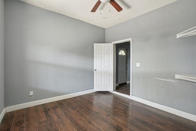 2024 Bourbon Street, Dallas, TX 75226