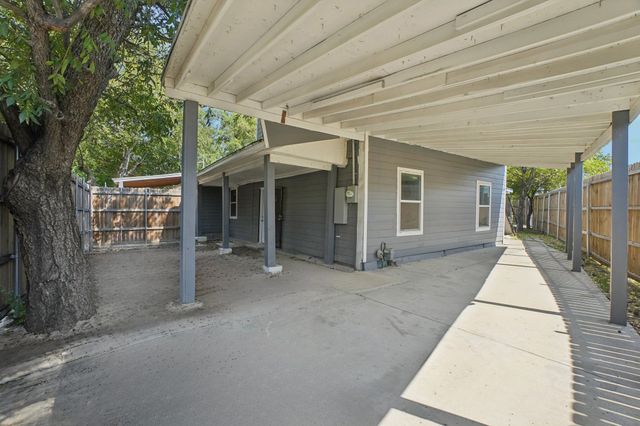 2024 Bourbon Street, Dallas, TX 75226