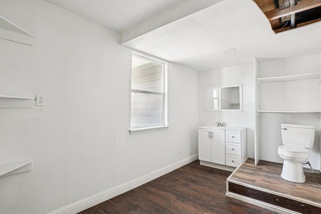 2024 Bourbon Street, Dallas, TX 75226