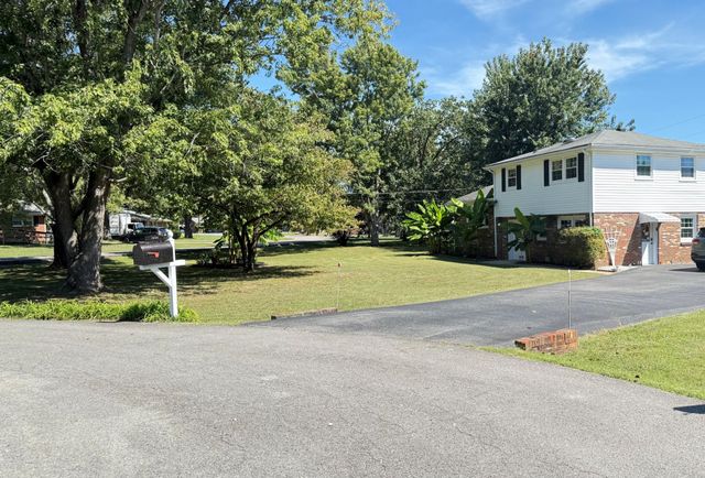 1834 Greerson Ct, Murfreesboro, TN 37130