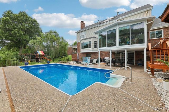 240 Whiting Lane, Chesterfield, MO 63005