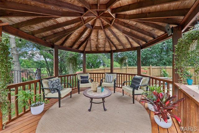 240 Whiting Lane, Chesterfield, MO 63005