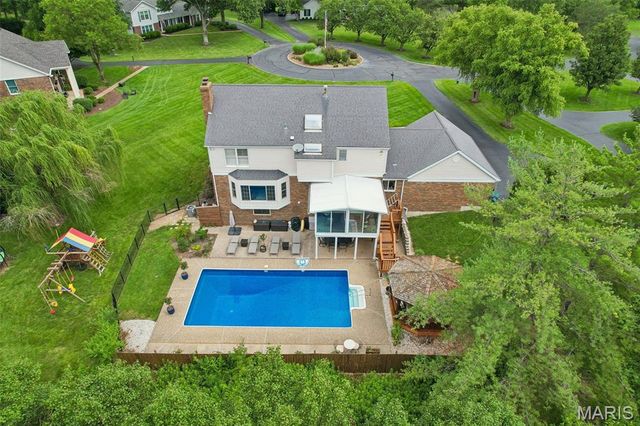 240 Whiting Lane, Chesterfield, MO 63005