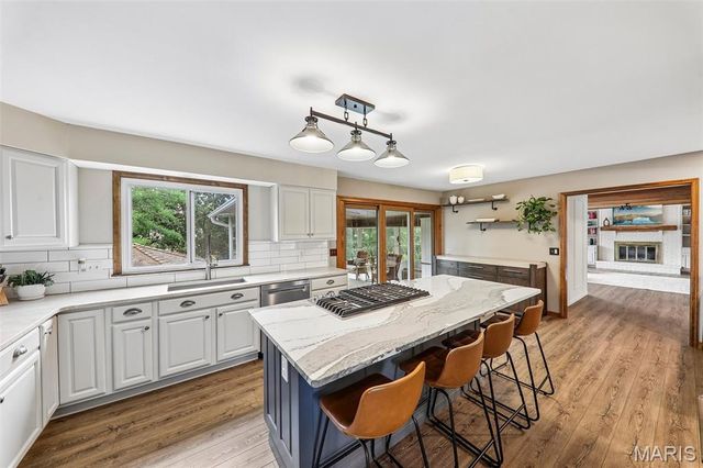240 Whiting Lane, Chesterfield, MO 63005