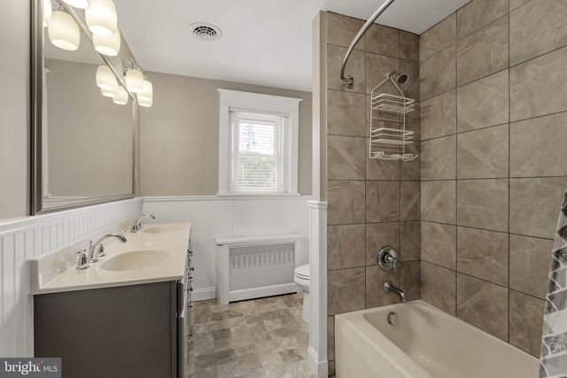 418 W SUNSET AVE, Ephrata, PA 17522