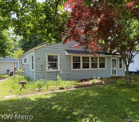 23854 Harrellson Street, Macomb, MI 48042
