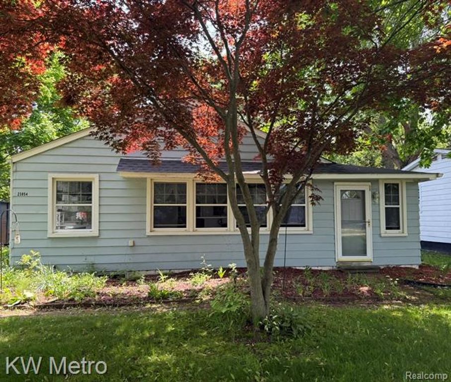 23854 Harrellson Street, Macomb, MI 48042