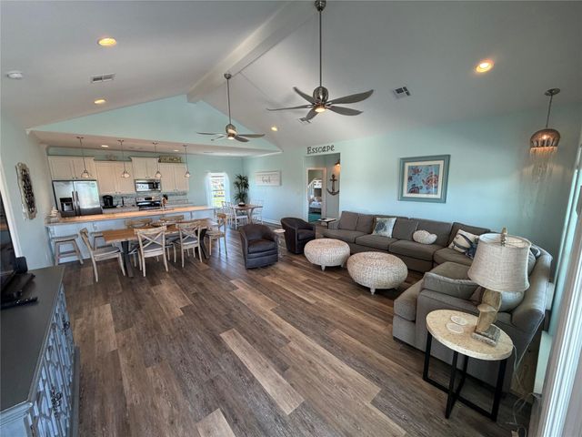 926 Surfside Drive, Crystal Beach, TX 77650