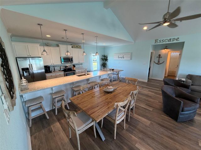 926 Surfside Drive, Crystal Beach, TX 77650