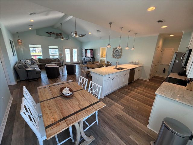 926 Surfside Drive, Crystal Beach, TX 77650