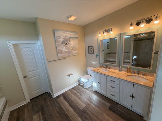 926 Surfside Drive, Crystal Beach, TX 77650