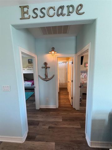 926 Surfside Drive, Crystal Beach, TX 77650