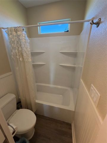 926 Surfside Drive, Crystal Beach, TX 77650