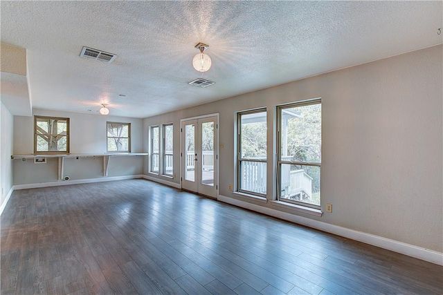 19300 Crosswind CIR, Spicewood, TX 78669