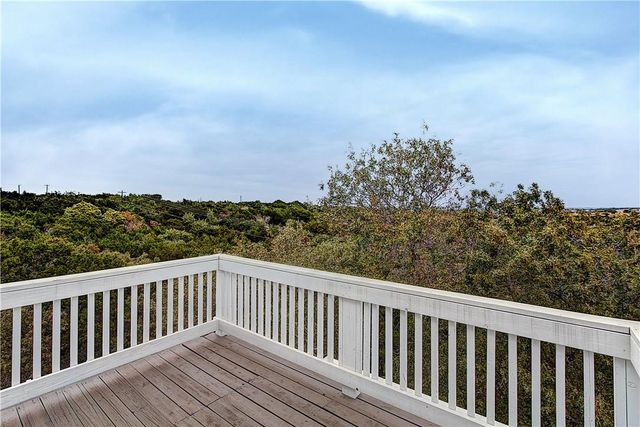 19300 Crosswind CIR, Spicewood, TX 78669