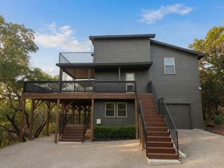 19300 Crosswind CIR, Spicewood, TX 78669
