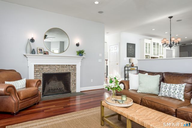 43 Ellsworth Lane, Ellington, CT 06029