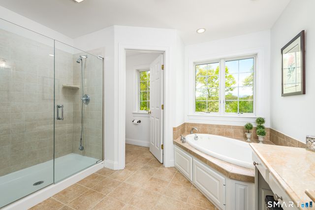 43 Ellsworth Lane, Ellington, CT 06029