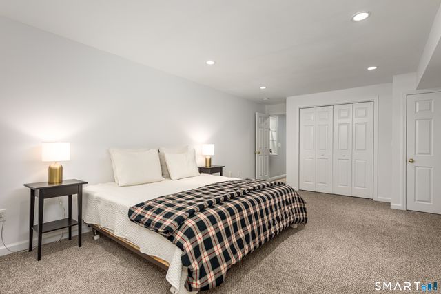 43 Ellsworth Lane, Ellington, CT 06029