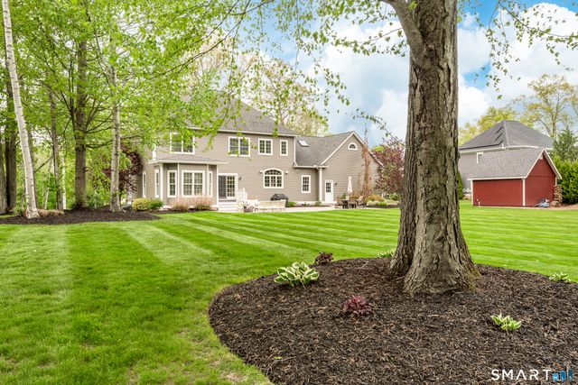 43 Ellsworth Lane, Ellington, CT 06029