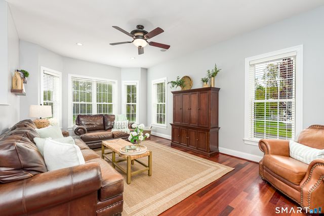 43 Ellsworth Lane, Ellington, CT 06029