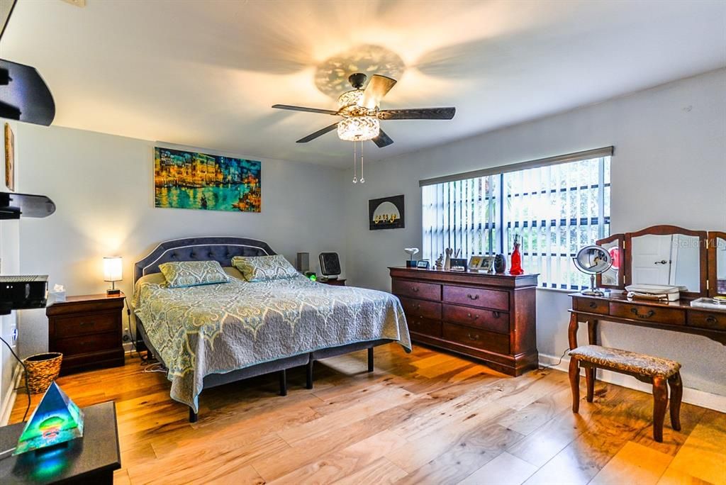 Image 16 of property listing at 2410 LANCASTER DRIVE NA, Sun City Center, FL 33573